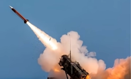 &Ocirc;ng Trump n&ecirc;u điều kiện để Ukraine tự sản xuất t&ecirc;n lửa Patriot