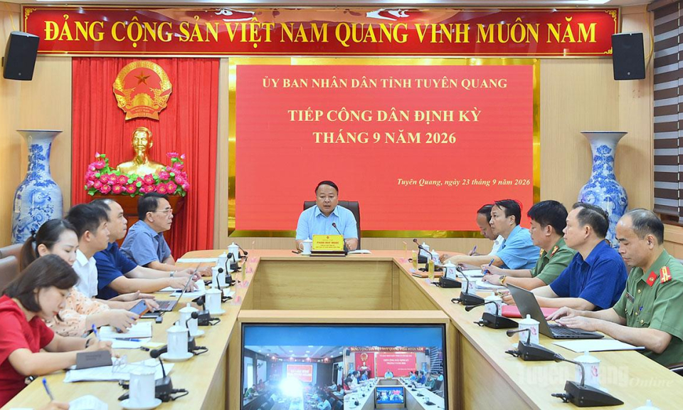 Chủ tịch UBND tỉnh Phan Huy Ngọc tiếp c&ocirc;ng d&acirc;n định kỳ th&aacute;ng 9