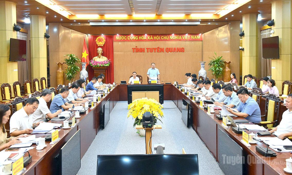 Tập trung th&aacute;o gỡ điểm nghẽn, tạo động lực tăng trưởng những th&aacute;ng cuối năm