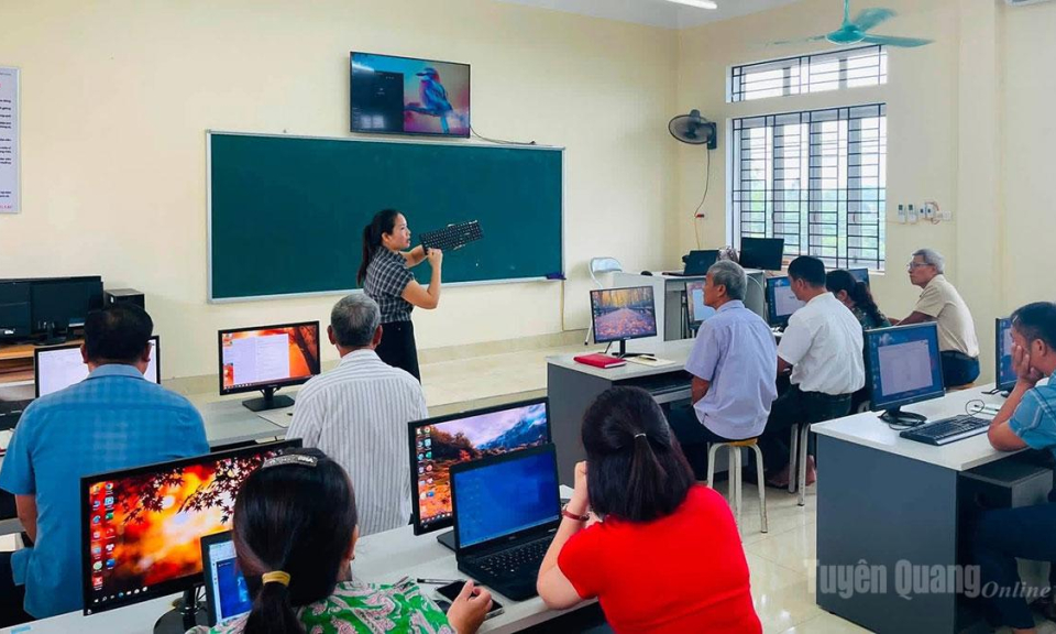 Lớp học đặc biệt ở Hồng Sơn