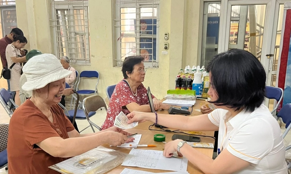 R&agrave; so&aacute;t quy tr&igrave;nh, chặn kẽ hở trong chi trả lương hưu, trợ cấp BHXH