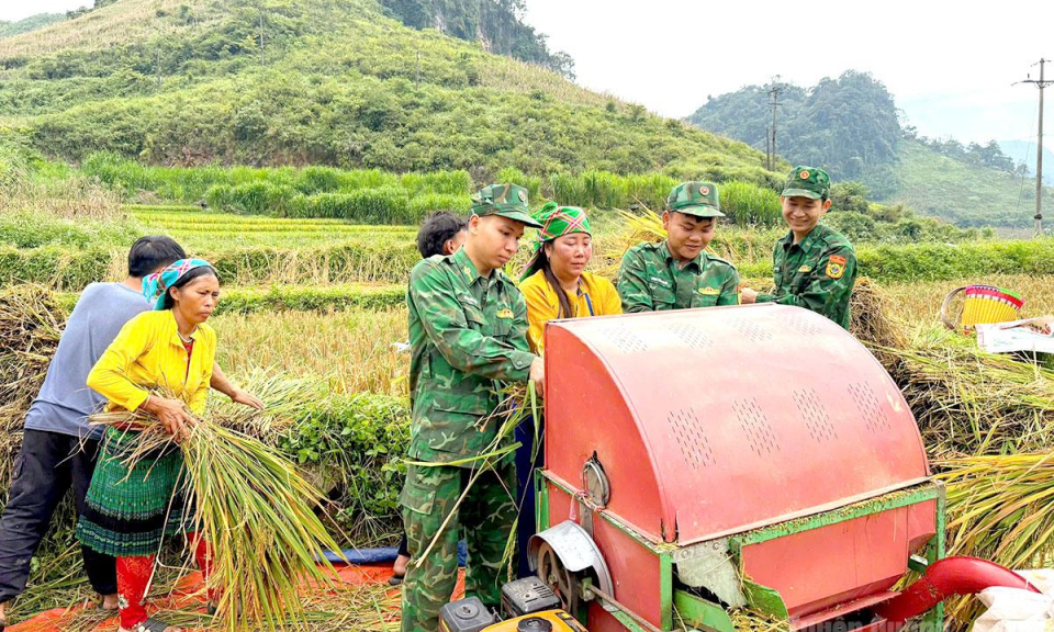 Thế trận l&ograve;ng d&acirc;n
