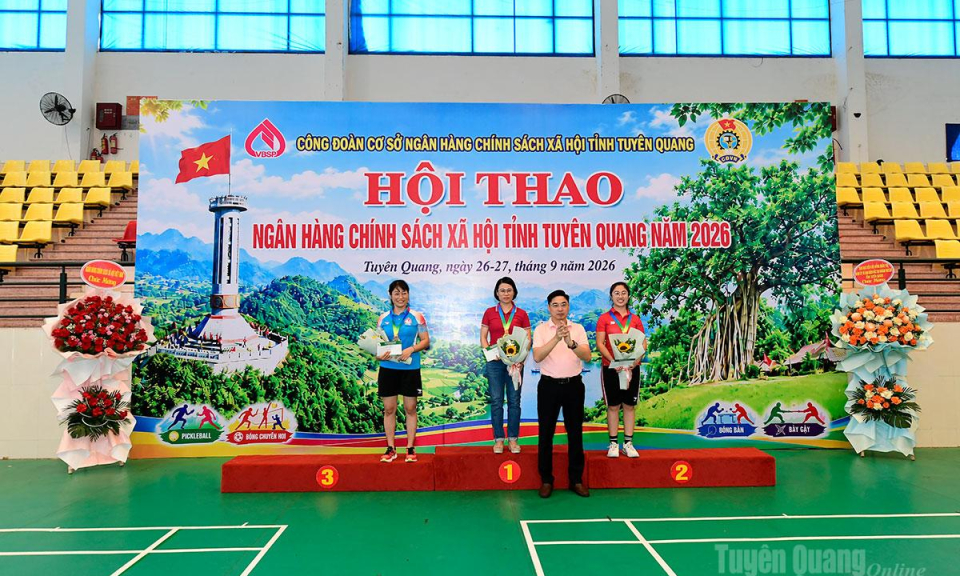 Bế mạc Hội thao Ng&agrave;nh Ng&acirc;n h&agrave;ng Ch&iacute;nh s&aacute;ch x&atilde; hội tỉnh