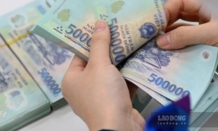 Vi phạm về b&aacute;o ch&iacute; bị phạt đến 500 triệu đồng, tước quyền sử dụng giấy ph&eacute;p đến 12 th&aacute;ng