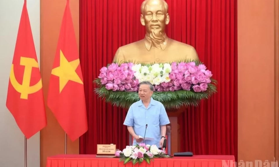 Tập trung triển khai th&aacute;o gỡ kh&oacute; khăn, vướng mắc cho c&aacute;c dự &aacute;n tồn đọng, k&eacute;o d&agrave;i