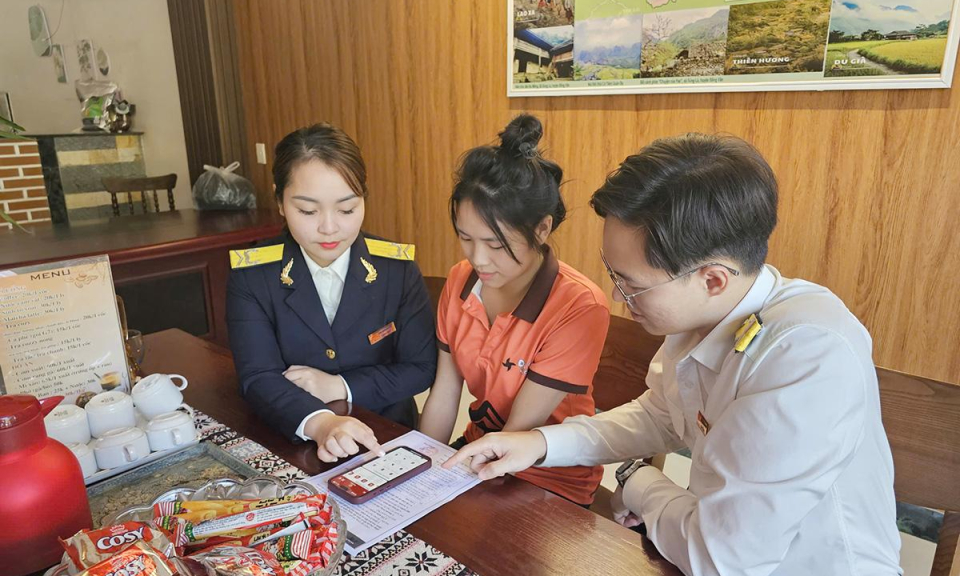 Nước r&uacute;t thu ng&acirc;n s&aacute;ch