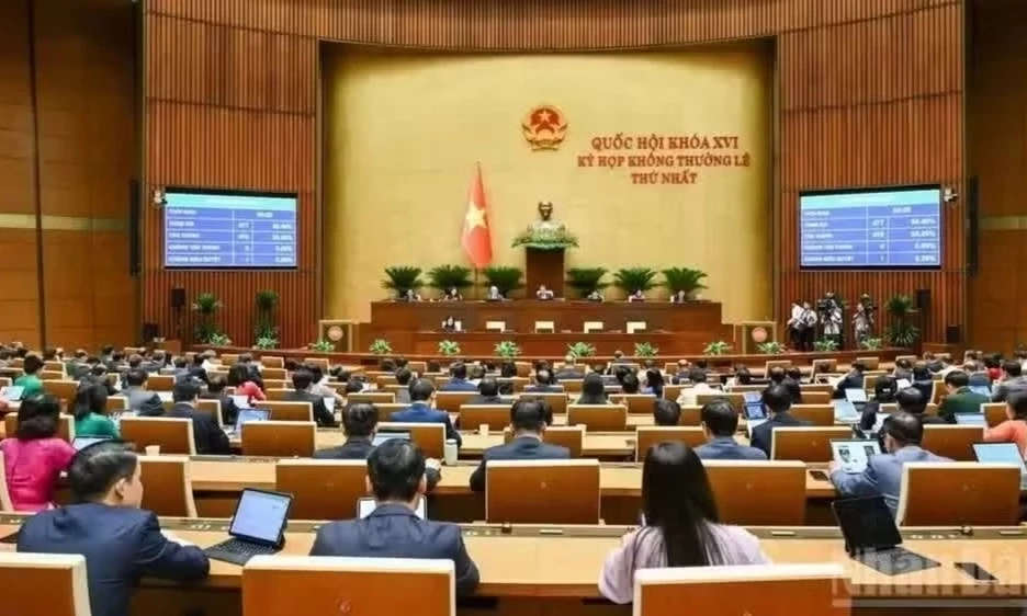 C&ocirc;ng bố Nghị quyết của Ủy ban Thường vụ Quốc hội kh&oacute;a XVI