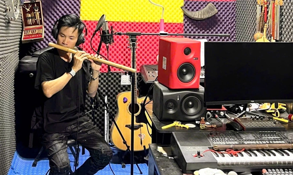 Kể chuyện văn h&oacute;a d&acirc;n tộc bằng &acirc;m nhạc