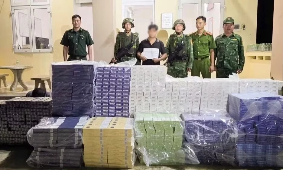 Quyết liệt đấu tranh ph&ograve;ng, chống bu&ocirc;n lậu thuốc l&aacute;