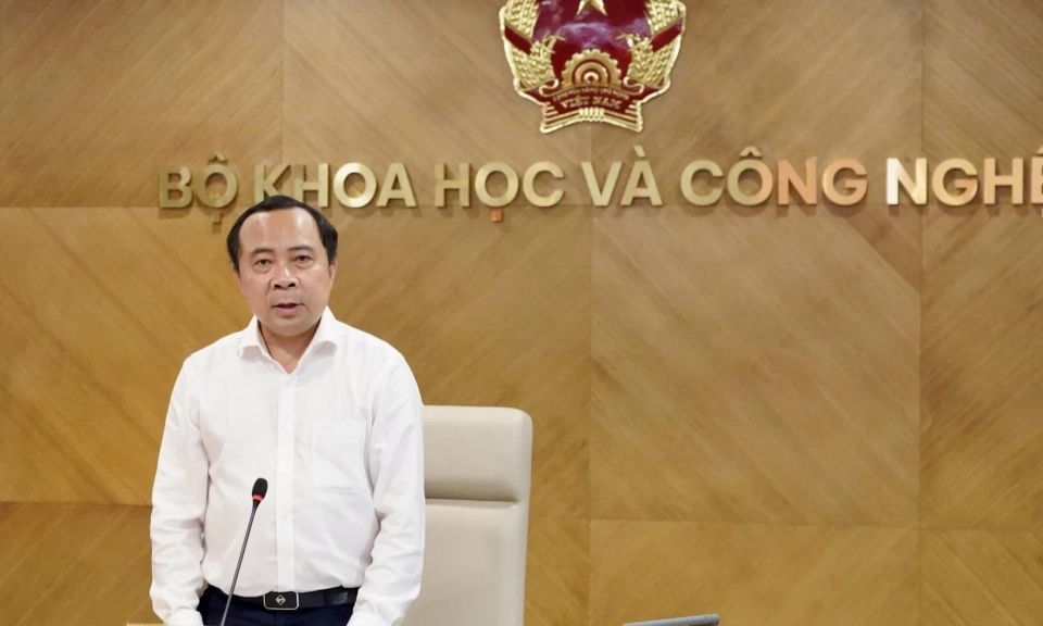 Bộ trưởng Bộ Khoa học v&agrave; C&ocirc;ng nghệ Vũ Hải Qu&acirc;n: Doanh nghiệp phải thực sự v&agrave;o cuộc để n&acirc;ng năng lực đổi mới s&aacute;ng tạo