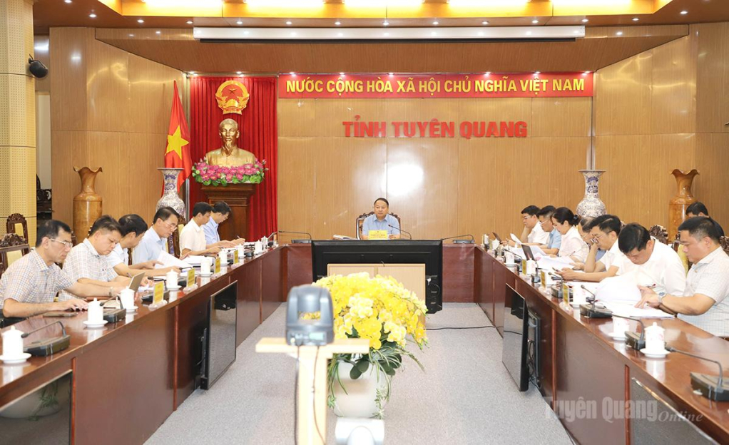 Quang cảnh buổi làm việc.