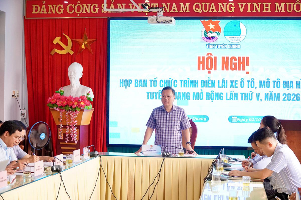 Phó Chủ tịch UBND tỉnh Đỗ Hùng Đức phát biểu kết luận tại hội nghị.
