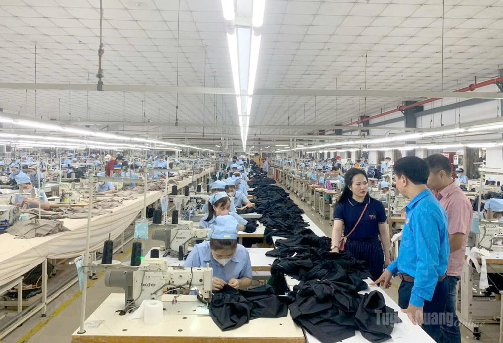 Công ty TNHH  MSA-YB  khu công nghiệp  Long Bình An  may xuất khẩu  cho thị trường Mỹ.