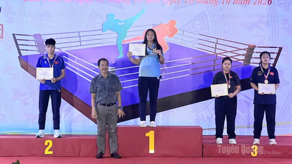 VĐV Hoàng Lâm Giang, giành Huy chương Vàng, hạng cân 75kg tại giải.