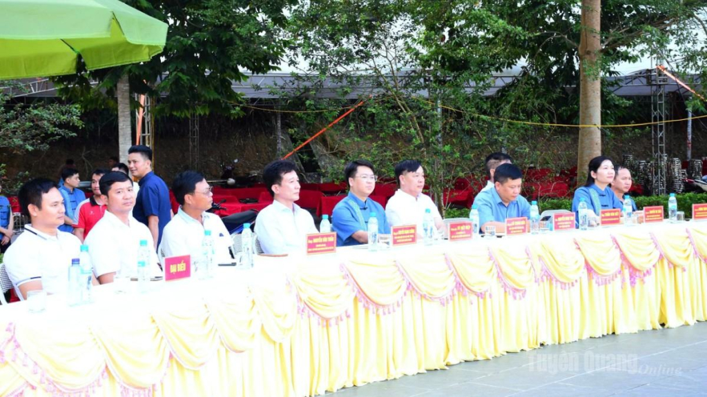 Các đại biểu dự Hội nghị.