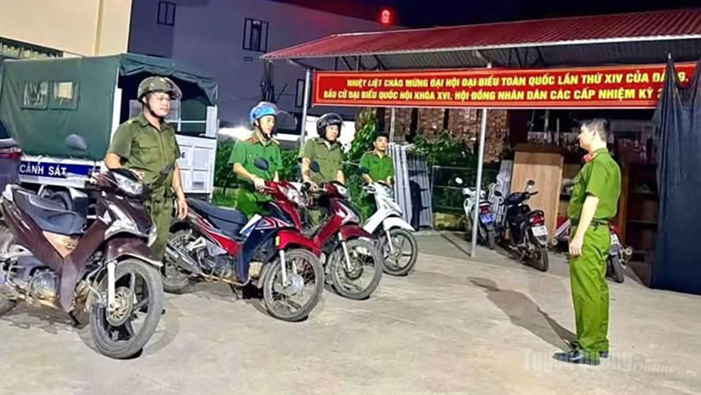 Công an xã Bằng Lang tăng cường công tác tuần tra, bảo đảm an ninh trật tự trên địa bàn.