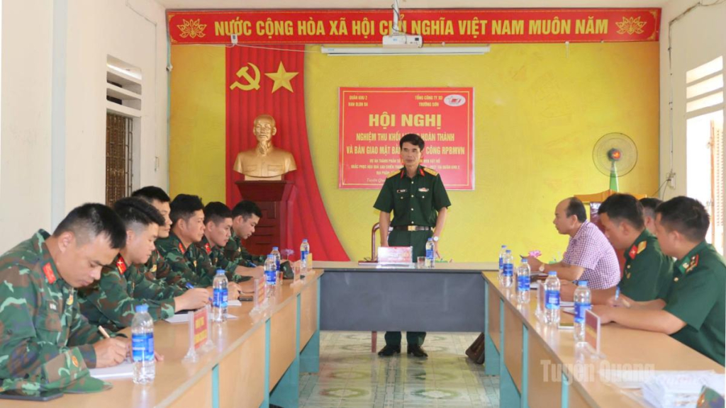 Toàn cảnh hội nghị.