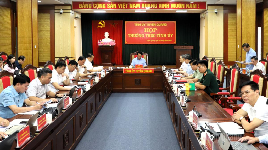 Quang cảnh phiên họp.