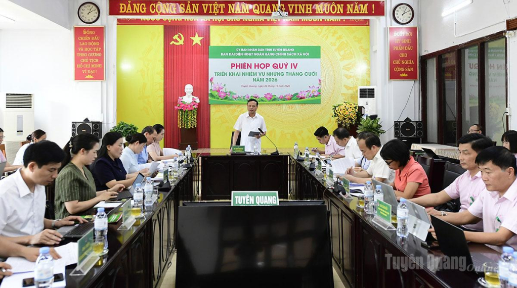 Quang cảnh phiên họp.