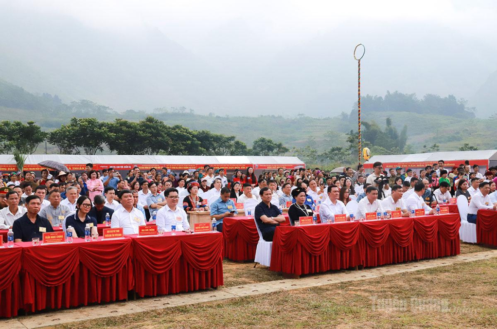 Các đại biểu dự ngày hội.