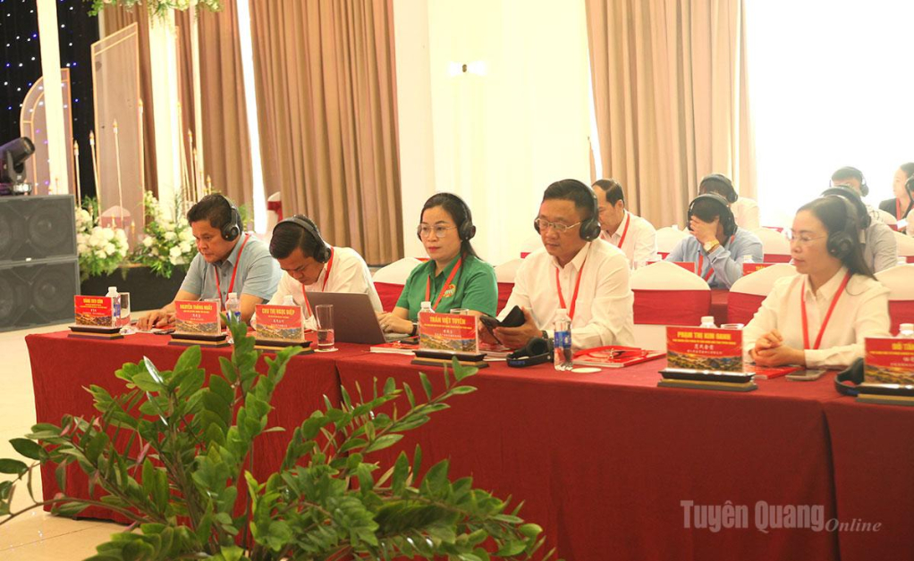 Các đại biểu dự hội nghị.