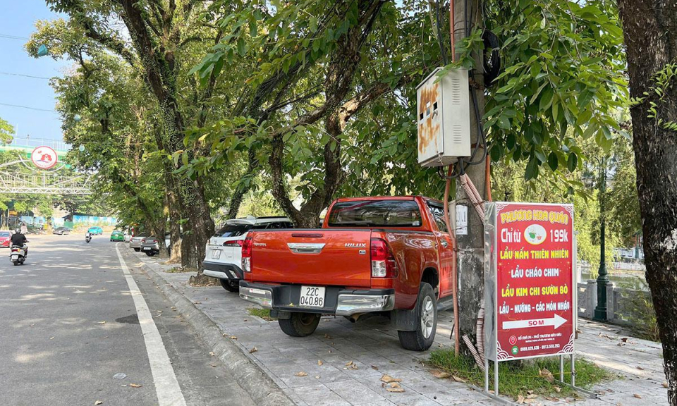 Vỉa h&egrave; v&agrave; b&agrave;i to&aacute;n giao th&ocirc;ng