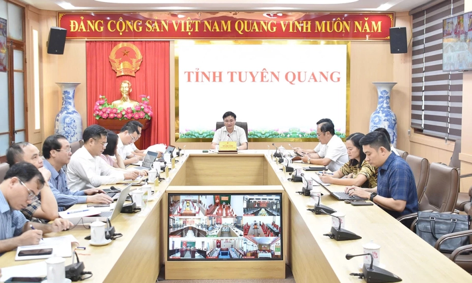 Quyết liệt xử l&yacute; dứt điểm c&aacute;c cơ sở nh&agrave;, đất d&ocirc;i dư, tr&aacute;nh l&atilde;ng ph&iacute;