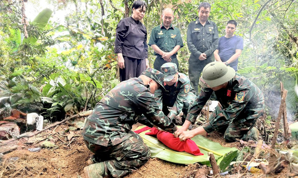 Quy tập h&agrave;i cốt liệt sĩ Ma Đ&igrave;nh Thắng sau 42 năm t&igrave;m kiếm