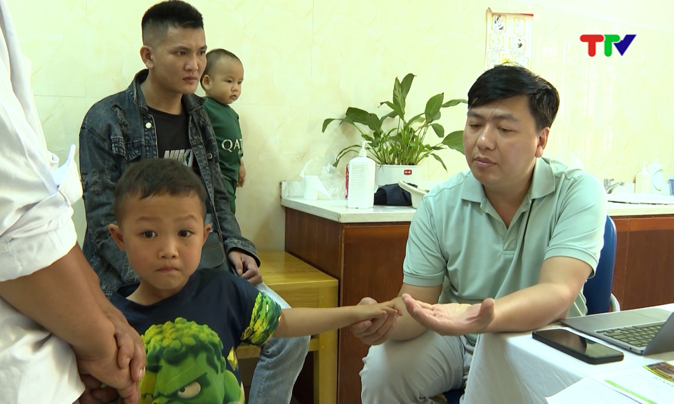 Nghị lực sống|  Huy động nguồn lực chăm lo cho người khuyết tật