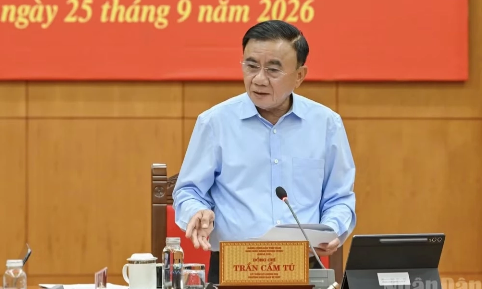 Kết luận của Bộ Ch&iacute;nh trị về khai th&aacute;c, quản trị v&agrave; bảo vệ kh&ocirc;ng gian tầm thấp