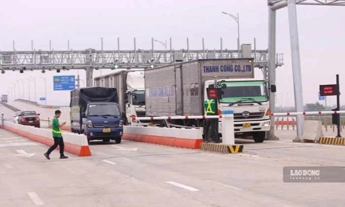 Cục Đường bộ l&yacute; giải nguy&ecirc;n nh&acirc;n lượng xe tr&ecirc;n cao tốc Bắc Nam giảm