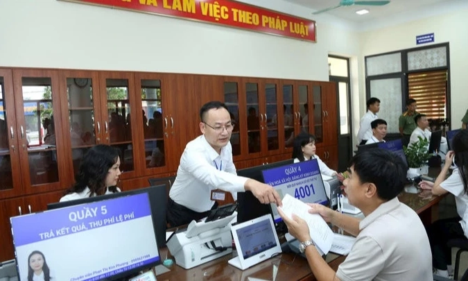 C&aacute;n bộ, c&ocirc;ng chức cấp x&atilde; được hưởng phụ cấp c&ocirc;ng vụ 55%