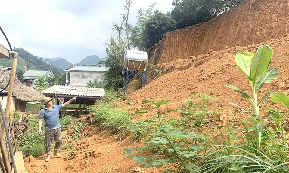 Kh&ocirc;ng kh&iacute; lạnh tr&agrave;n về g&acirc;y mưa lớn, d&ocirc;ng lốc, nguy cơ lũ qu&eacute;t v&agrave; sạt lở đất từ đ&ecirc;m 4/10