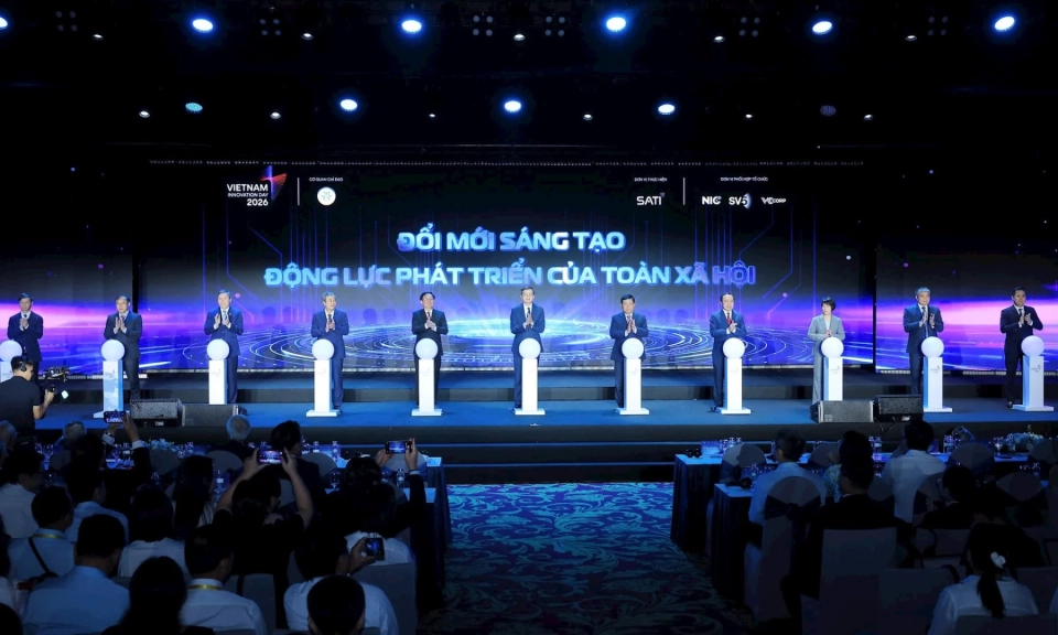 Đưa đổi mới s&aacute;ng tạo v&agrave;o thực tiễn ph&aacute;t triển