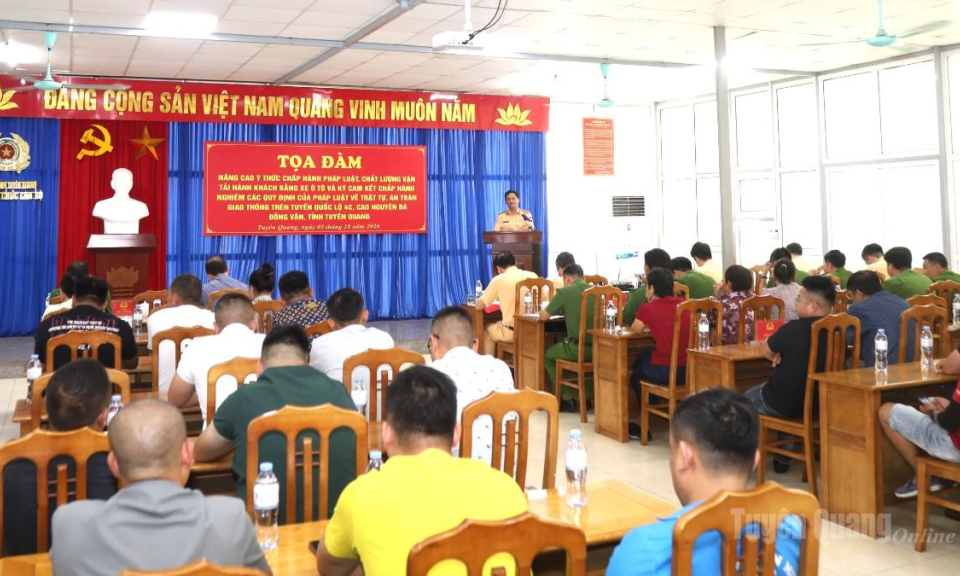 N&acirc;ng cao &yacute; thức chấp h&agrave;nh ph&aacute;p luật trong vận tải h&agrave;nh kh&aacute;ch tr&ecirc;n Quốc lộ 4C