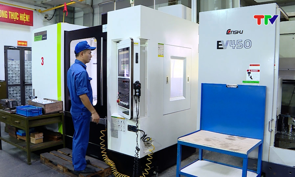 S&aacute;ng tạo kỹ thuật g&oacute;p phần n&acirc;ng cao năng suất lao động tại doanh nghiệp.