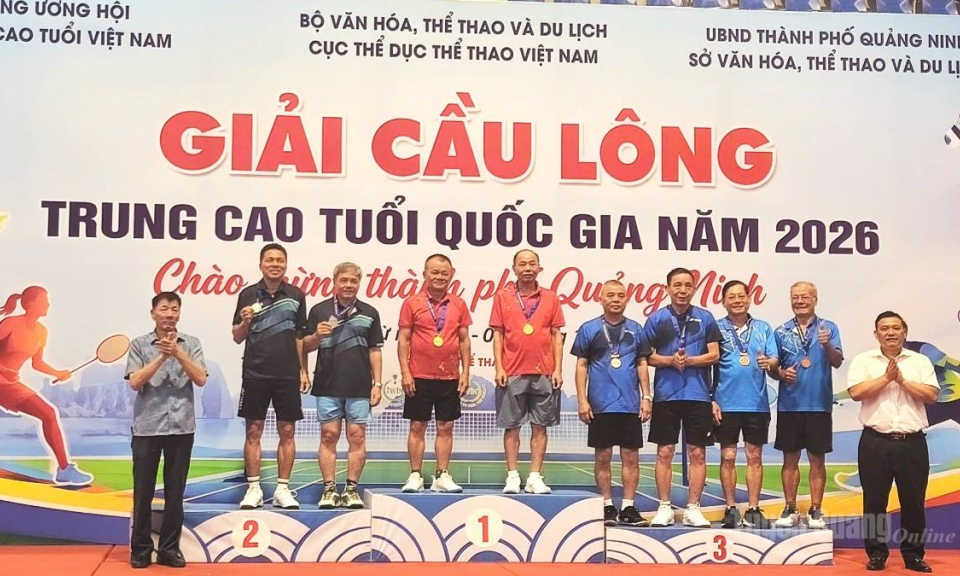 Tuy&ecirc;n Quang gi&agrave;nh 9 huy chương c&aacute;c loại tại Giải Cầu l&ocirc;ng trung, cao tuổi quốc gia