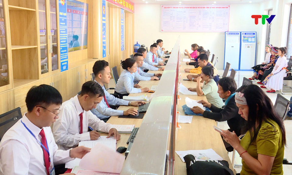 Chuyển đổi số để th&uacute;c đẩy kinh tế, văn h&oacute;a - x&atilde; hội.