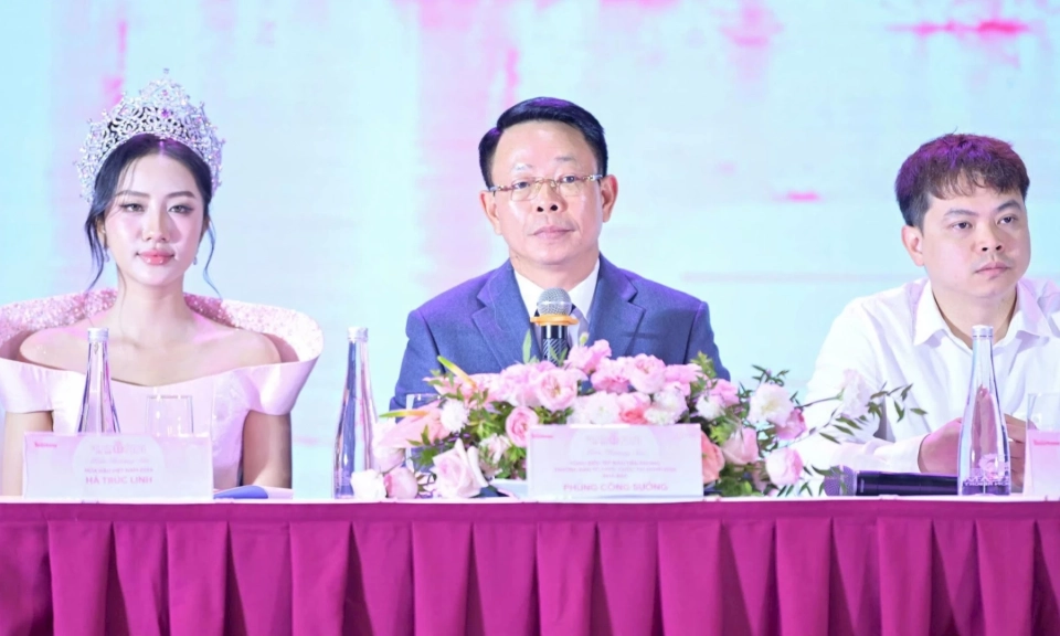 Hoa hậu Việt Nam 2026: 53 người đẹp đua sắc trong đ&ecirc;m chung khảo v&agrave;o ng&agrave;y 10-10