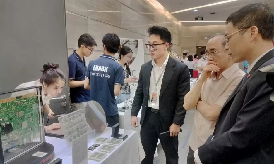 Bảo vệ t&agrave;i sản tr&iacute; tuệ trong thiết kế chip b&aacute;n dẫn