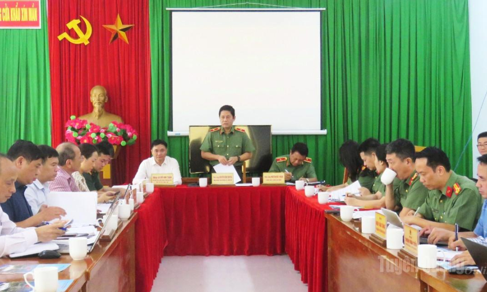 Đo&agrave;n c&ocirc;ng t&aacute;c Bộ C&ocirc;ng an kiểm tra, đ&ocirc;n đốc tiến độ x&acirc;y dựng Trường Phổ th&ocirc;ng nội tr&uacute; Tiểu học v&agrave; THCS X&iacute;n Mần