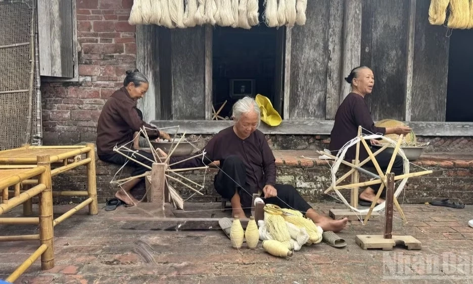 Thị trường lao động Việt Nam duy tr&igrave; xu hướng phục hồi, ổn định