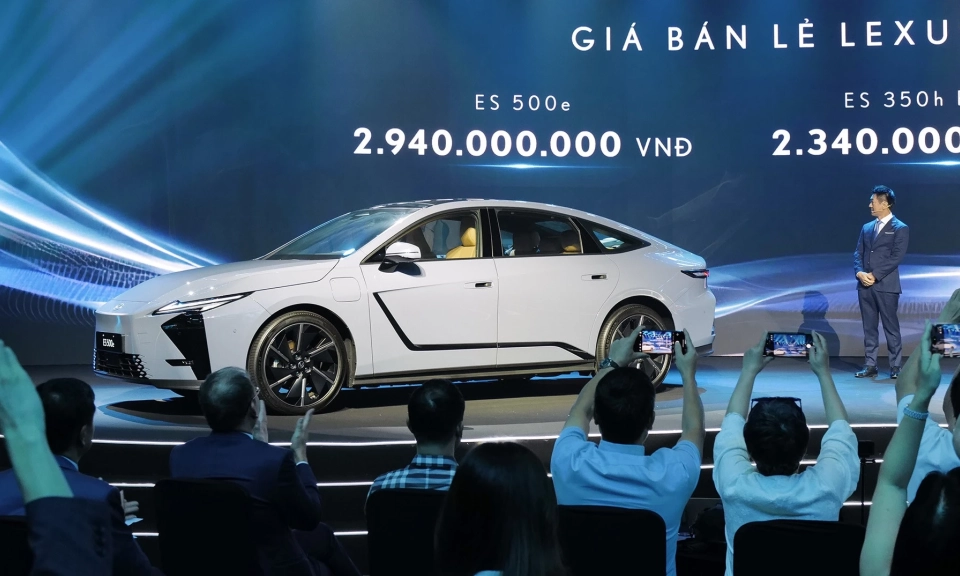 Lexus gia nhập s&acirc;n chơi xe thuần điện tại Việt Nam