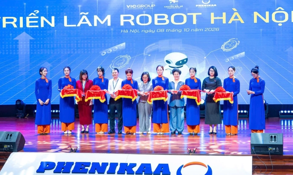Đưa robot, AI từ trải nghiệm đến ứng dụng