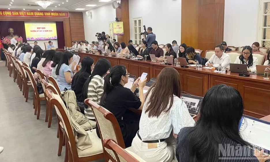 N&acirc;ng cao hiệu quả quản l&yacute; phim ngắn, phim ứng dụng AI tr&ecirc;n kh&ocirc;ng gian mạng