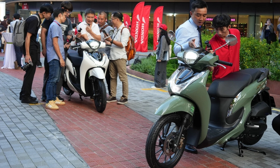 Nhu cầu thực dụng gi&uacute;p xe m&aacute;y xăng trụ vững