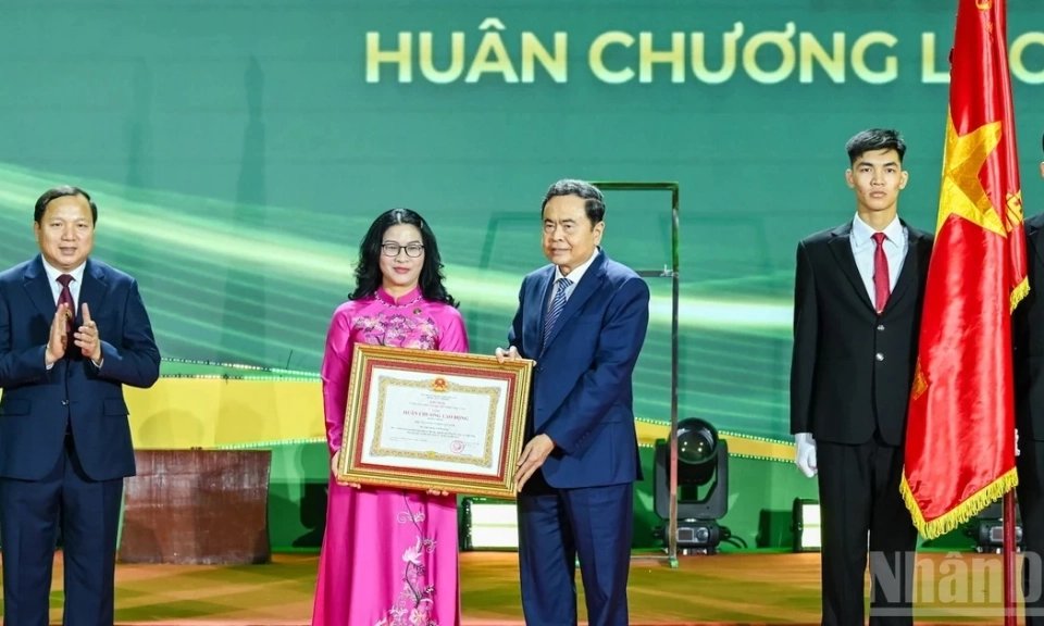 [Ảnh] Chủ tịch Quốc hội Trần Thanh Mẫn dự Lễ kỷ niệm 70 năm Học viện N&ocirc;ng nghiệp Việt Nam