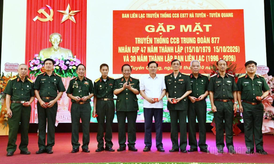 Ban li&ecirc;n lạc Cựu chiến binh Trung đo&agrave;n 877 H&agrave; Tuy&ecirc;n tổ chức gặp mặt truyền thống