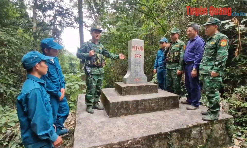 Những bước ch&acirc;n tuần tra nơi bi&ecirc;n cương Ho&agrave;ng L&igrave; Pả