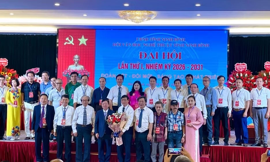 Kết nối tinh hoa văn h&oacute;a ba v&ugrave;ng đất, tạo sức bật mới cho văn học nghệ thuật Ninh B&igrave;nh